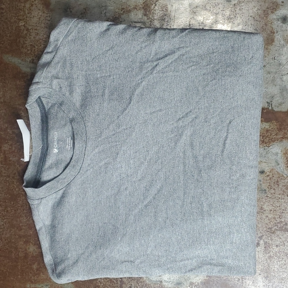 Cremieux grey soft cotton long sleeve crew neck tee in size Large
